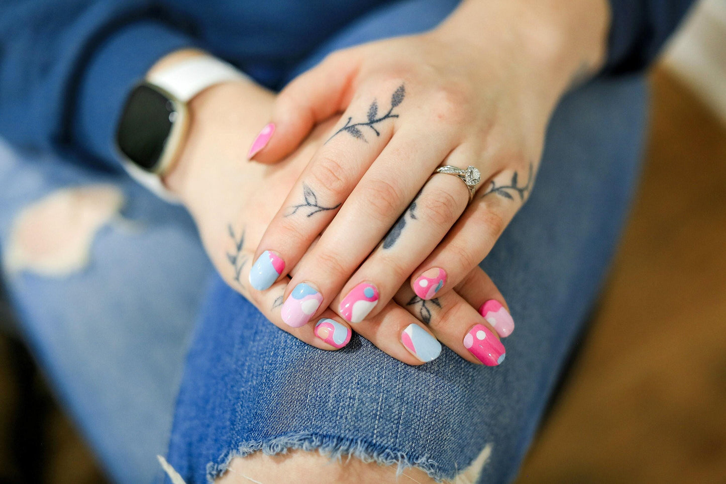 Dreamhouse Pink Modern Abstract Nail Wraps